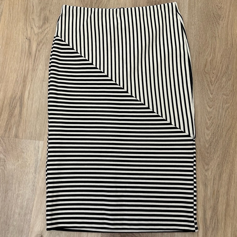 METAPHOR Black and White Striped Midi Skirt size XS